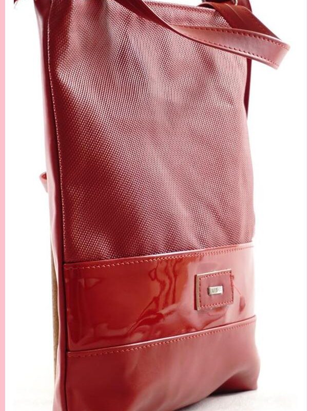 VIA55 elegáns női keresztpántos táska alul 2 sávval, rostbőr, piros noihatizsak-hu b