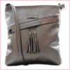 VIA55 női keresztpántos táska ferde zsebbel, rostbőr, ezüst noihatizsak.hu a